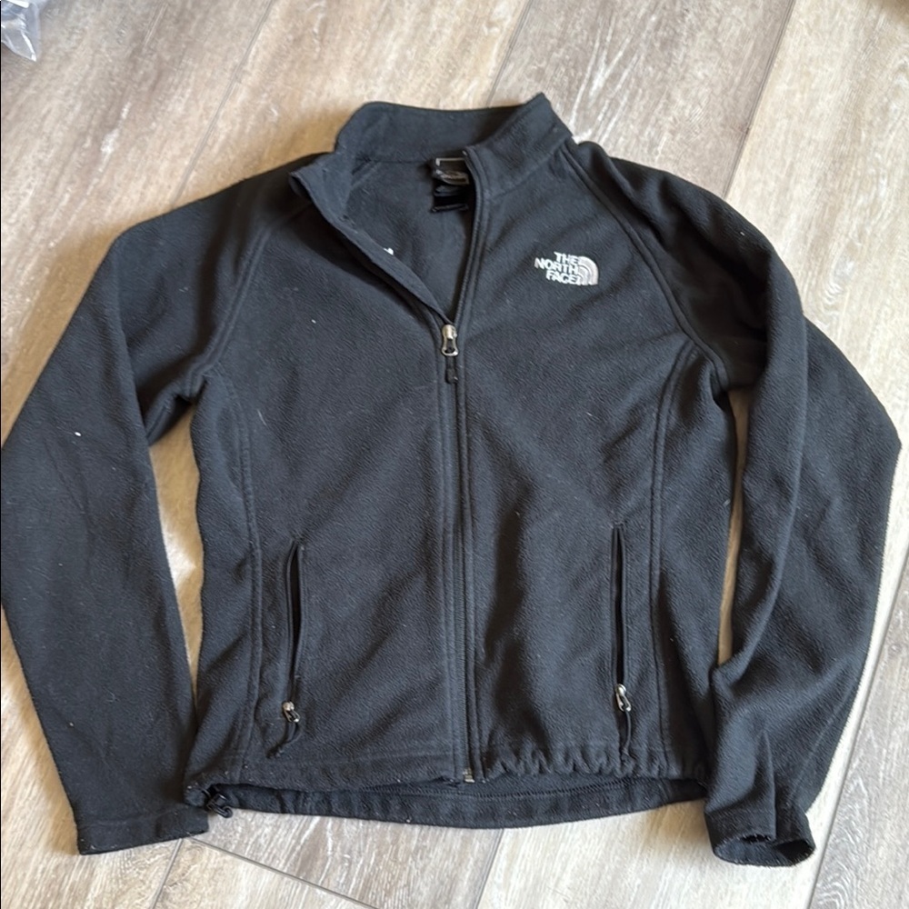 The North Face Black Full-Zip women’s small fleece